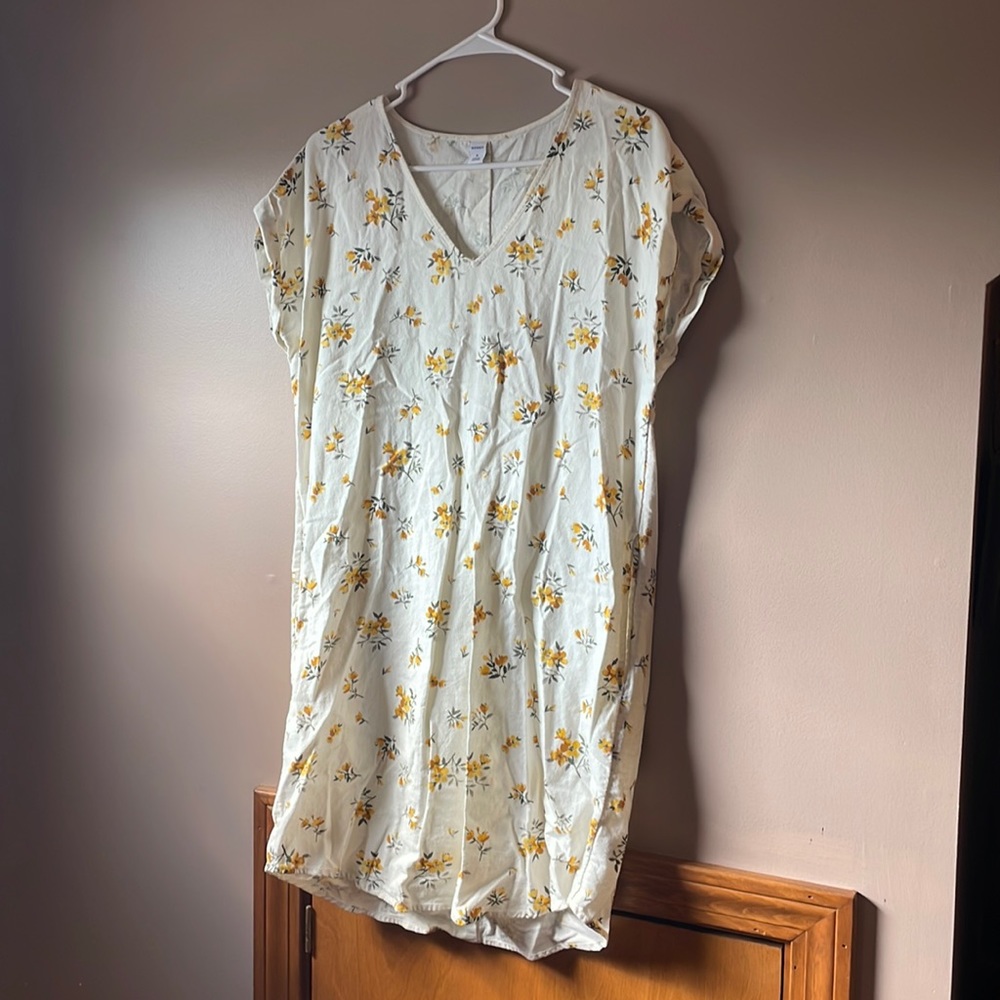 Floral linen dress